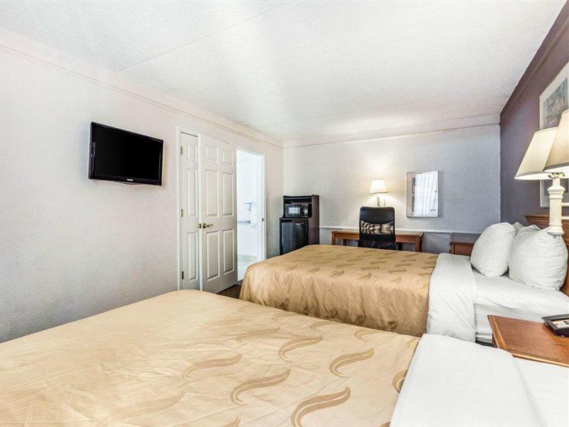 Quality Inn & Suites Airport Charlotte Eksteriør bilde