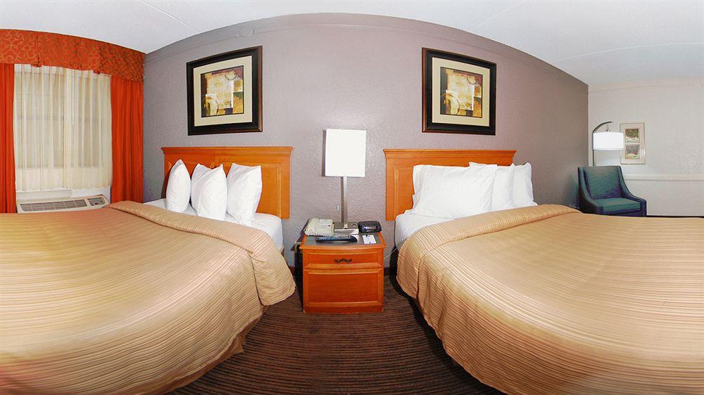 Quality Inn & Suites Airport Charlotte Eksteriør bilde