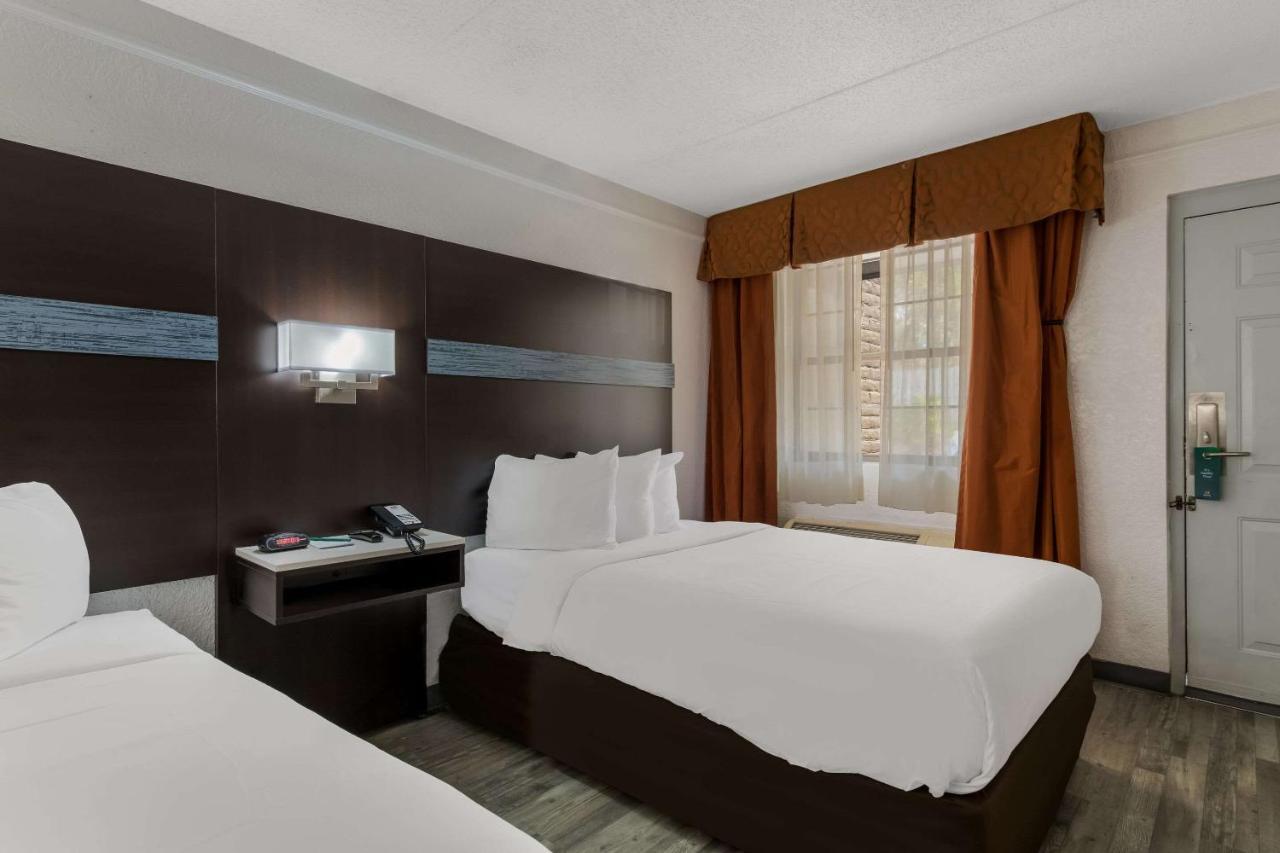 Quality Inn & Suites Airport Charlotte Eksteriør bilde