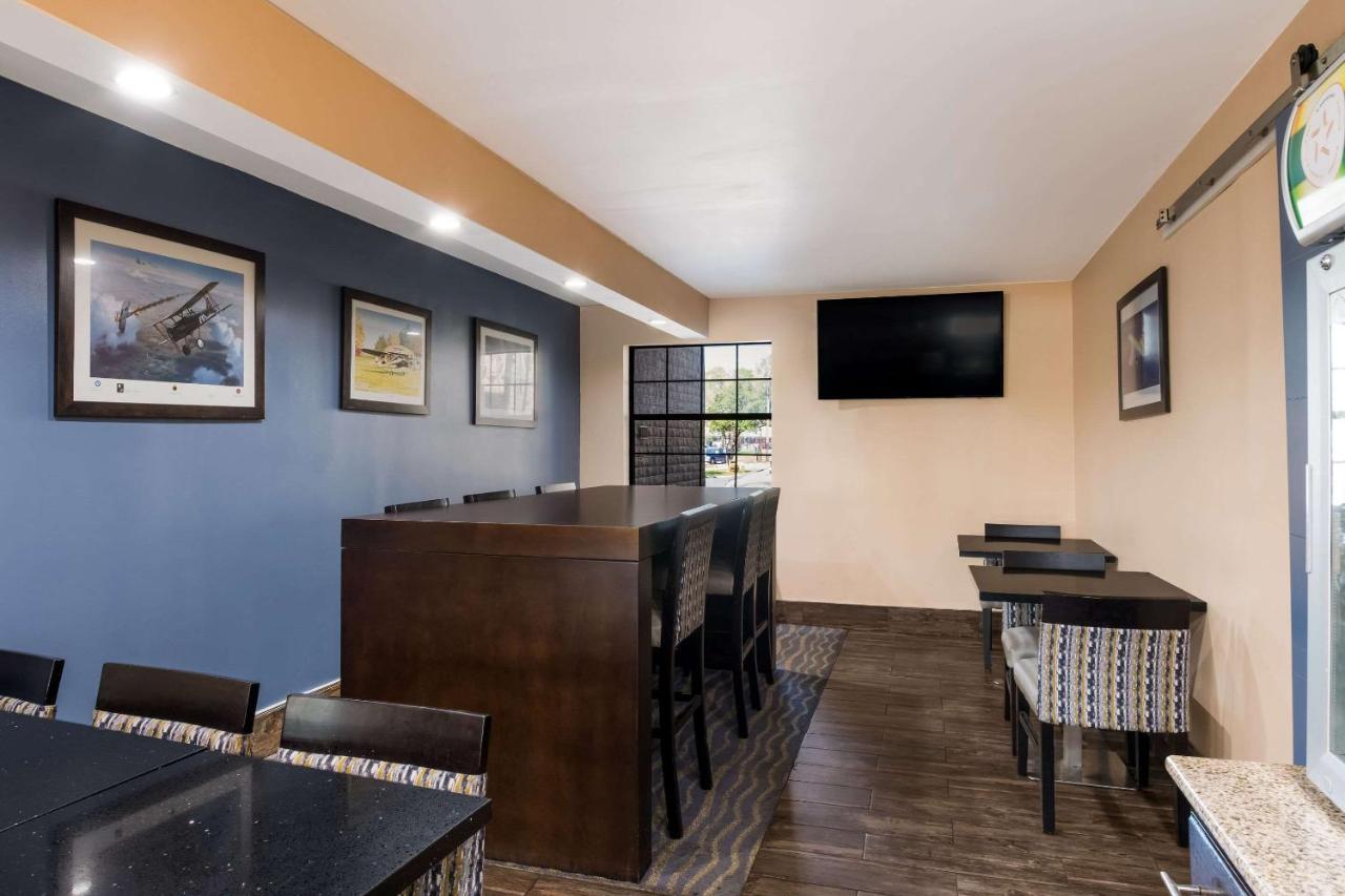Quality Inn & Suites Airport Charlotte Eksteriør bilde