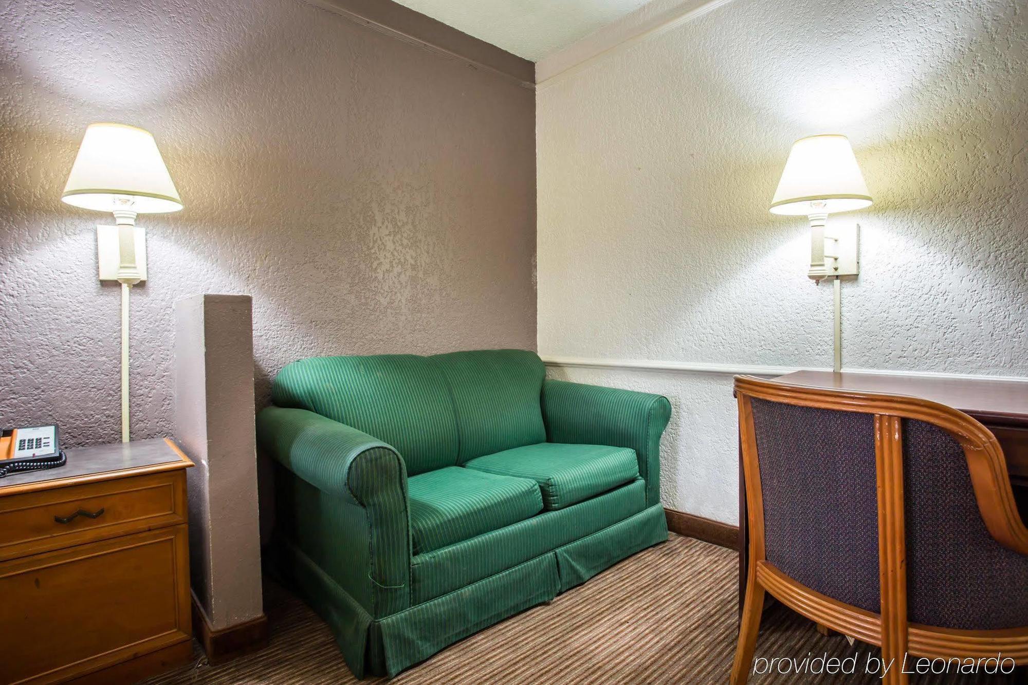 Quality Inn & Suites Airport Charlotte Eksteriør bilde