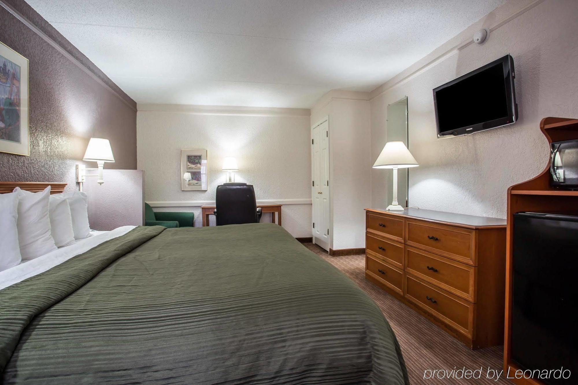 Quality Inn & Suites Airport Charlotte Eksteriør bilde